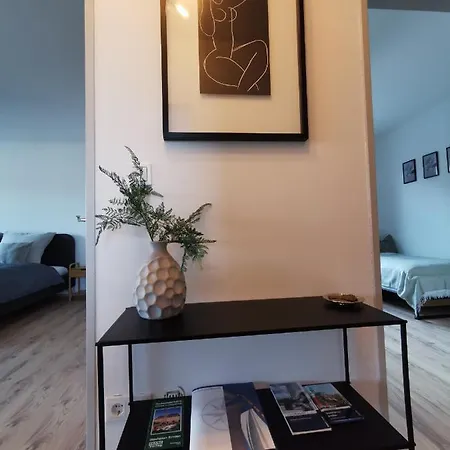 Up Wulkje21 Neu Renovierte Mit Pkw Stellplatz * Emden