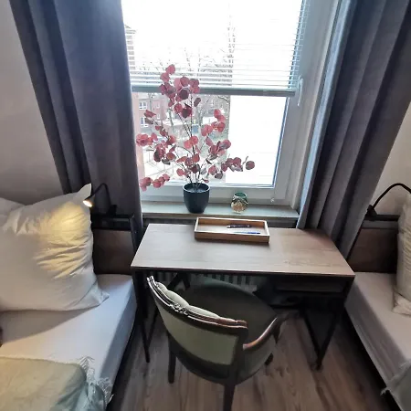 Apartment Up Wulkje21 Neu Renovierte Mit Pkw Stellplatz Emden